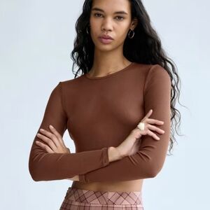 Aritzia Sunday Best Bliss Cropped Long Sleeve